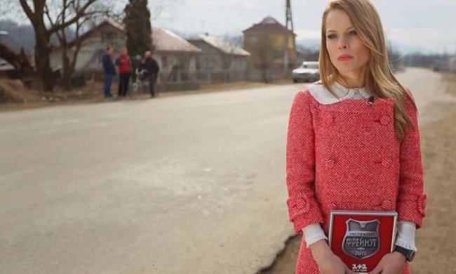 Після Окружної Фреймут повела Монатіка до школи