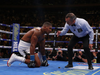 Энтони Джошуа потерял все свои чемпионские пояса, Getty Images