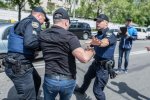 Бив і забирав: копи зловили покидька, який тримав у страху Київ
