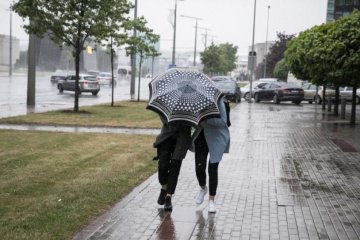 Погода на вихідні: стихія добряче познущається над українцями