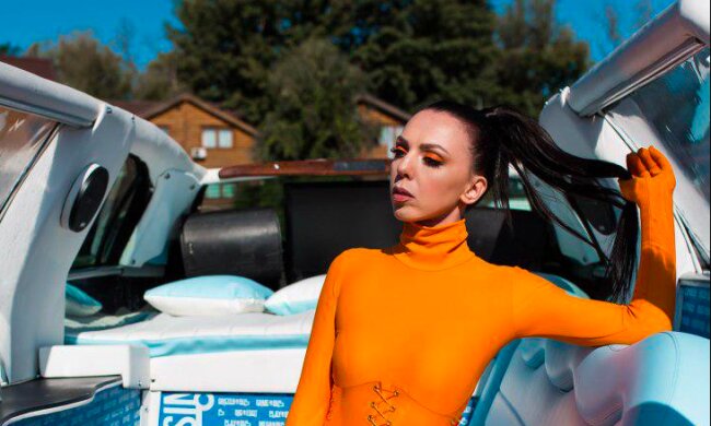 Sonya Kay, instagram.com/sonyakayofficial/