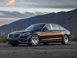 Віктор Медведчук не задекларував свій Maybach у 2020 році