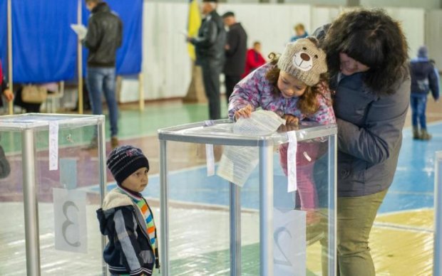Украинцы будут избирать власть по новой системе