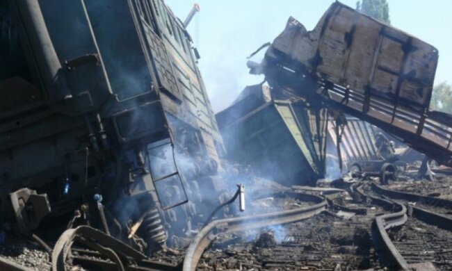 На залізниці в Харкові підірвали потяг