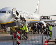 Удар по репутації? Ryanair виставила шістьох пілотів за єдине фото