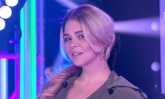 Алина Гросу, скрин из видео