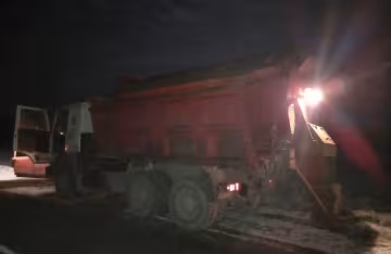 На Львовщине коммунальщики раздавили мужчину - спал в снегу