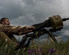 Сепаратисти атакували авто харківських волонтерів