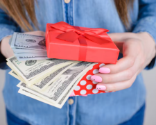 Деньги, подарок