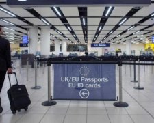 Украинцы бегут из страны: погранслужба дала отчет