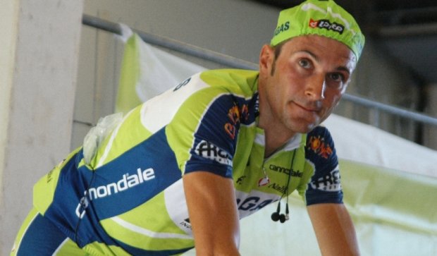 Во время "Тур де Франс" у итальянского гонщика обнаружили рак