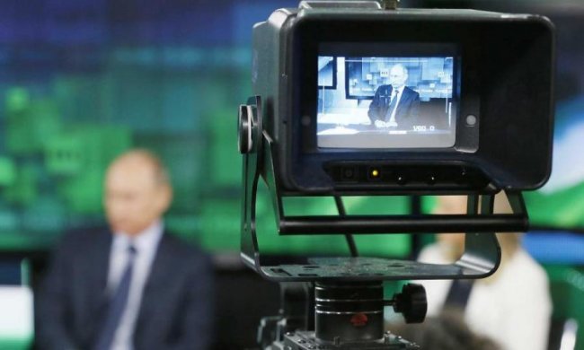 РосЗМІ кинули українську журналістку на гроші та вкрали сюжет