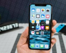 Apple не на жарт розлютила своїх фанатів