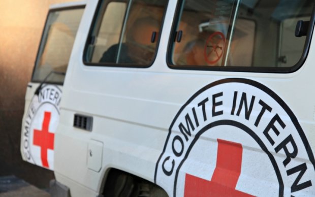Красный Крест привез на Донбасс гуманитарку, несмотря на запрет боевиков
