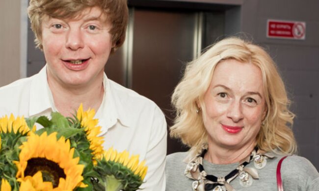 Андрій Григор'єв-Апполонов з сестрою, фото: hellomagazine.com