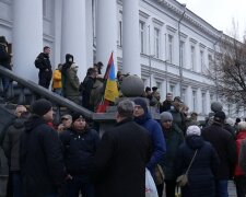 Під міською радою Полтави відбувся протест Нацкорпусу