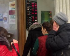 Курс валют 30 березня: долар впевнено повертає втрачене