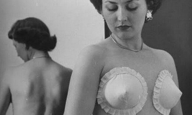 Як з’явився перший бюстгалтер (відео)