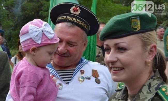 У Миколаєві встановили пам'ятник прикордонникам (фото)