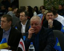 Помстився: рівненський депутат відібрав у ветерана землю