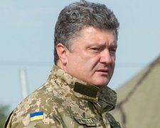 Порошенко надав чинності рішенню про миротворців