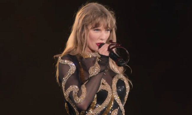 Тейлор Свифт, кадр из выступления