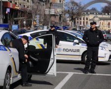 Неравнодушные украинцы остановили полицейский беспредел: видео