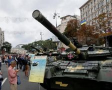 Боевик сделал селфи с киевским копом: соцсети в ярости