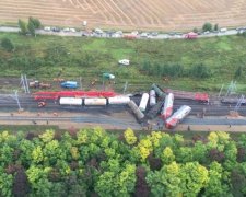 Жахлива аварія в США: у пастці опинилися понад 200 пасажирів