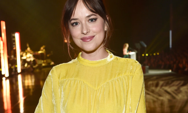 Зірка "50 відтінків сірого" вперше заговорила про роман з солістом Coldplay