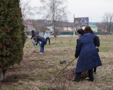 В Тернополе священник сделал то, что не смог ни один депутат: результаты поражают