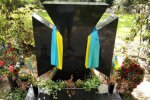 Франківчанин упорядкував могилу Коновальця в Нідерландах: "Спи спокійно, герой УНР"