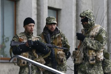 Пьяные боевики на Донбассе устроили бойню в кафе, есть погибшие