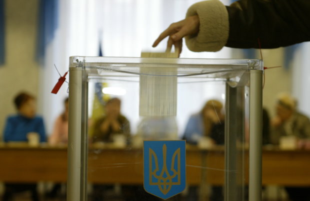 Порошенко, Тимошенко, Бойко, Гриценко, Зеленський: експерт оцінив шанси на перемогу у виборах