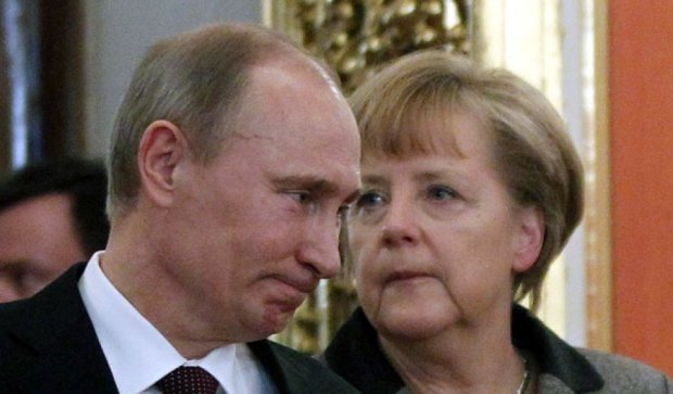 Меркель раскритиковала слова Путина о пакте Молотова-Риббентропа 