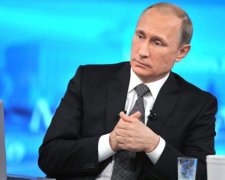 Шоу плішивої і пихатої молі: соцмережі тролять "пряму лінію" Путіна