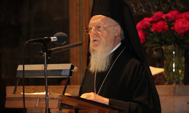 Змиритися і забути: Вселенський патріарх приголомшив новою заявою