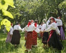 Трійця 2018: скільки вихідних отримають українці