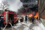 Київ у вогні: жахлива пожежа перетворила столичний район на суцільне пекло