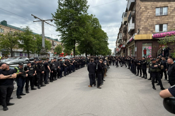 ТЦК у Запоріжжі допомогли "захопити" офіс рейдерам / фото: Нацполіція