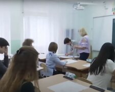 студенти, скріншот з відео