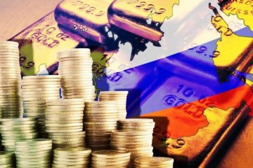Високопоставлений коп попався з прапором окупанта і злитками золота