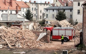 Взрыв жилого дома в Польше: поисковая операция прекращена