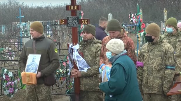 На Николаевщине простились с погибшим морпехом, фото общественное