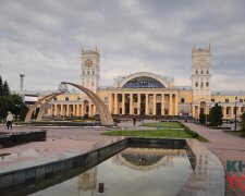 Поезда харьковского направления задерживаются из-за обстрелов