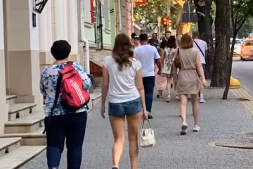 Украинцы на улице, фото: Знай.ua