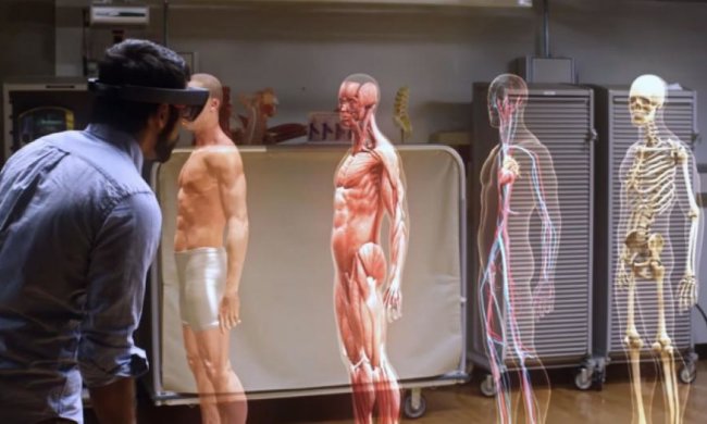 Гарнитура Hololens усовершенствует медицинское образование (видео)