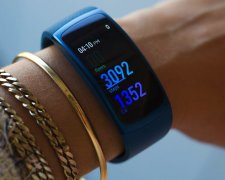 Xiaomi Mi Band 4 поразит уникальным функционалом