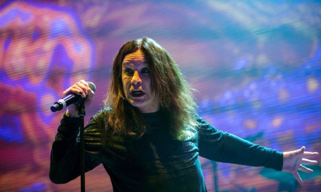 Важкохворого Оззі Осборна госпіталізували прямо зі сцени: концерти скасовано по всьому світу