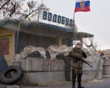 Бойовиків змусили платити податок на зміцнення оборони